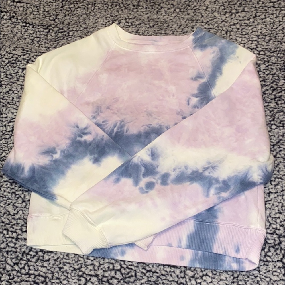 crewneck